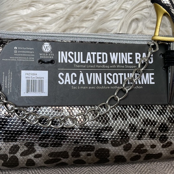 Wild Eye Designs Insulated Wine Bag w/ Wine Stopper - Picture 7 of 7